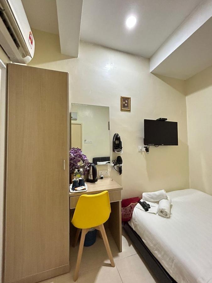 Noor Hotel Kangar Esterno foto