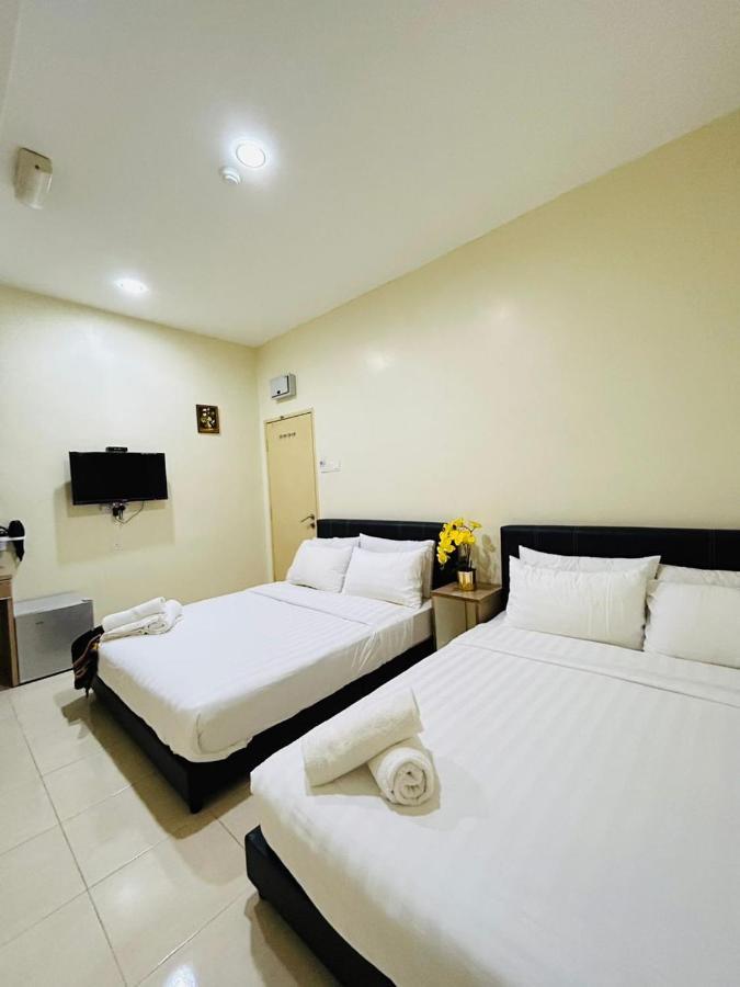 Noor Hotel Kangar Esterno foto